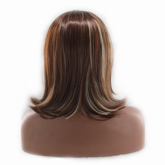 Brown, medium-parted, Bob wig - Picture 3 of 4